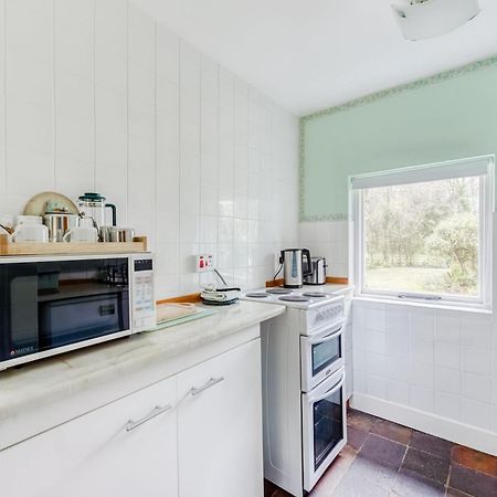 Secluded Holiday Home In Ceredigion With Garden Pennant  Екстер'єр фото