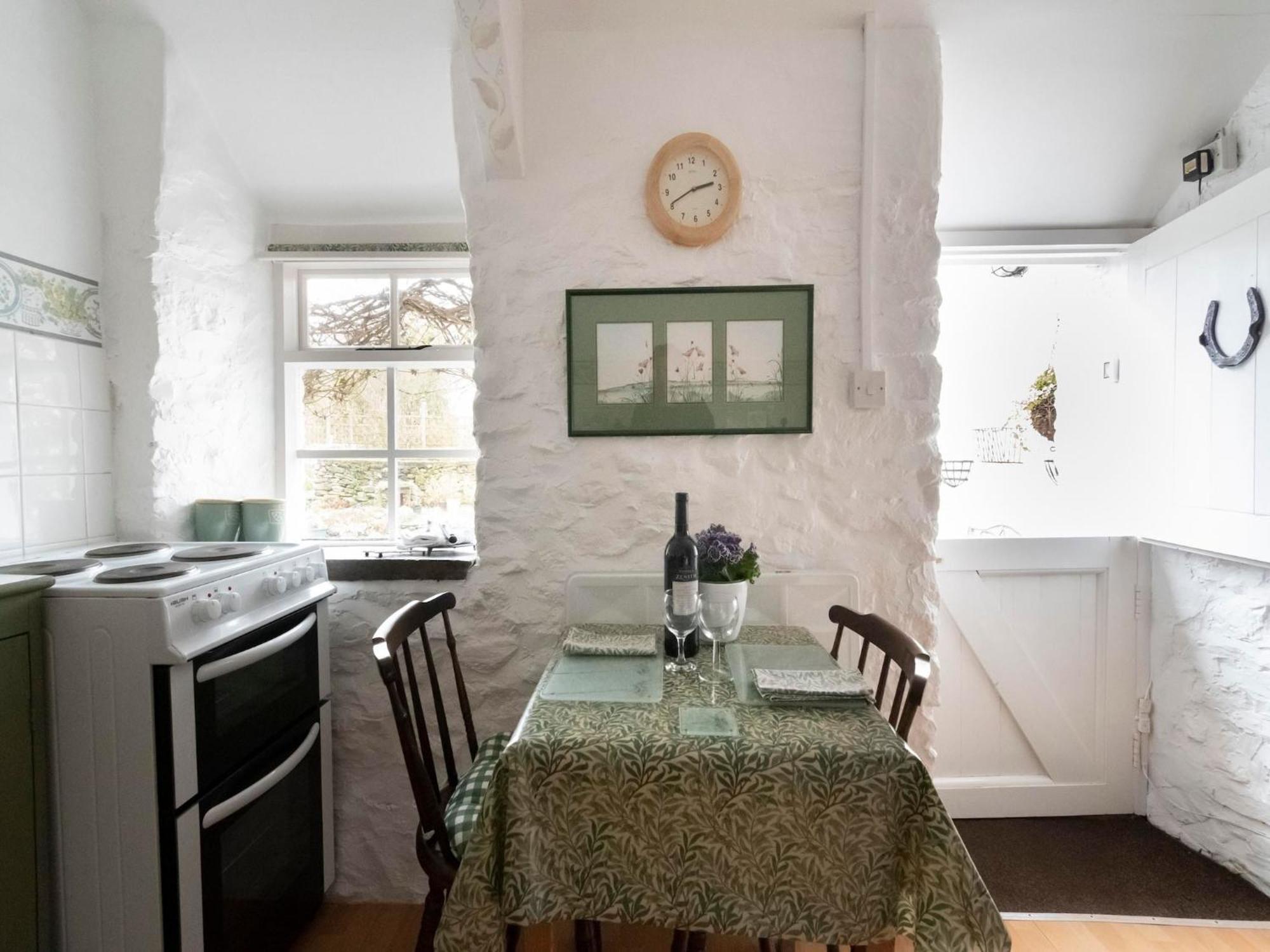 Secluded Holiday Home In Ceredigion With Garden Pennant  Екстер'єр фото