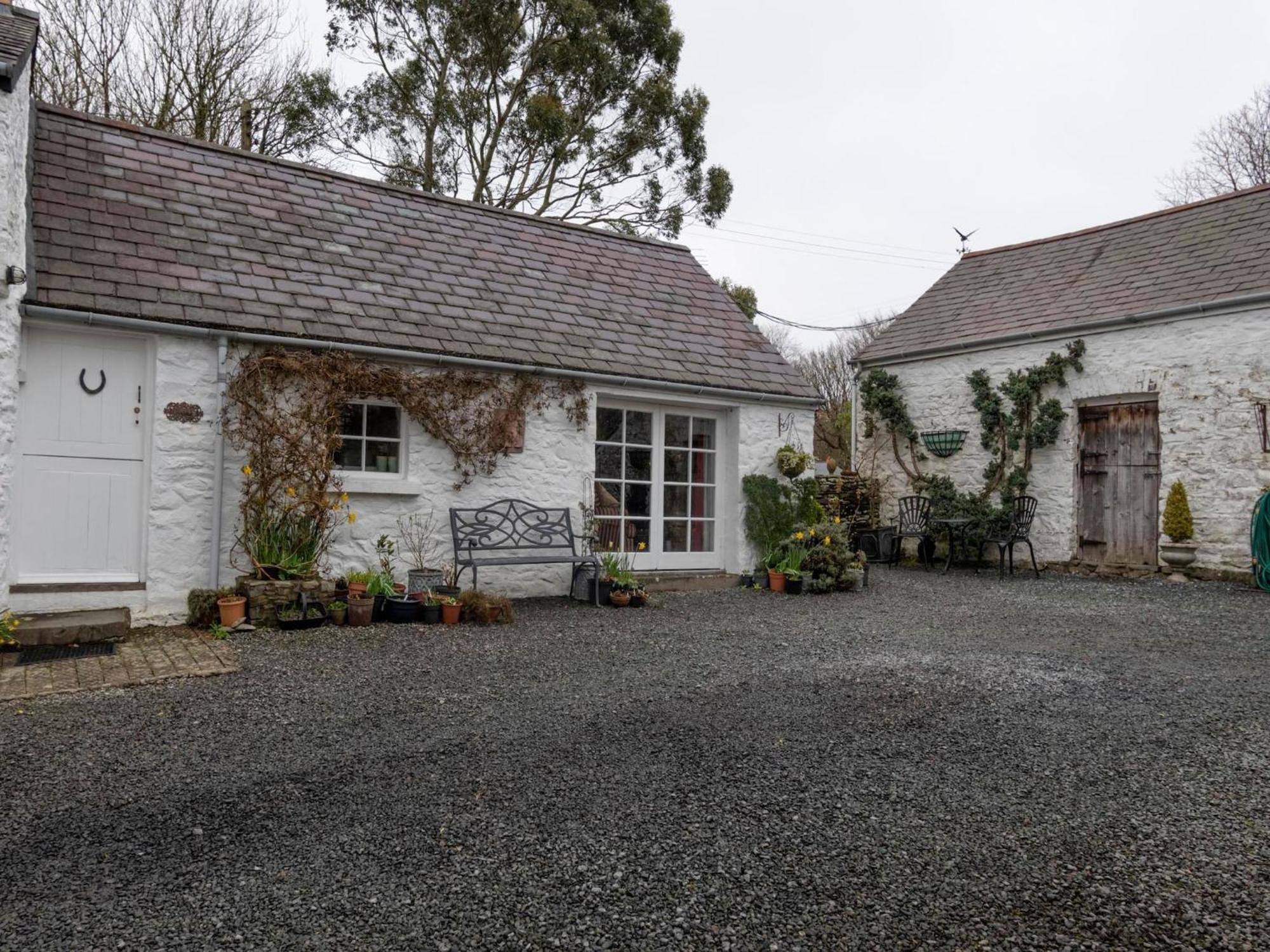 Secluded Holiday Home In Ceredigion With Garden Pennant  Екстер'єр фото