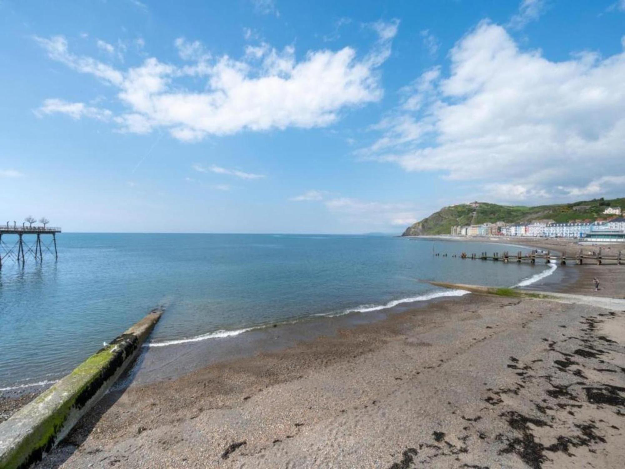 Secluded Holiday Home In Ceredigion With Garden Pennant  Екстер'єр фото
